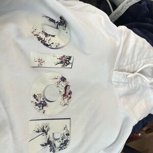 Like new condition worn 3 times no stains or rips. Nice sweatshirt